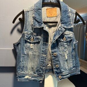 Cropped Distressed Denim Vest